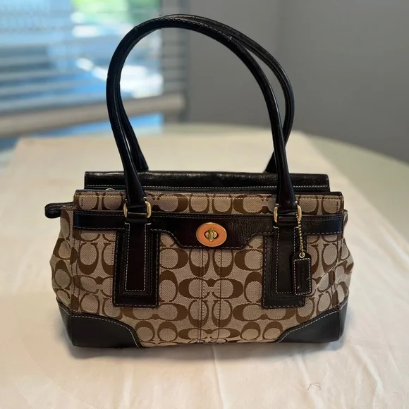 Coach Hampton Top Handle - Picture 1 of 13